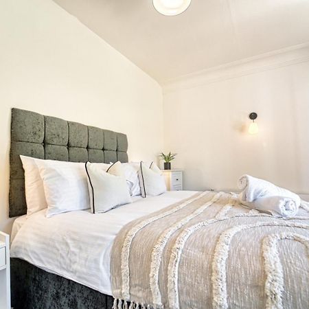 Host & Stay - Chester House Retreat Kidderminster Buitenkant foto