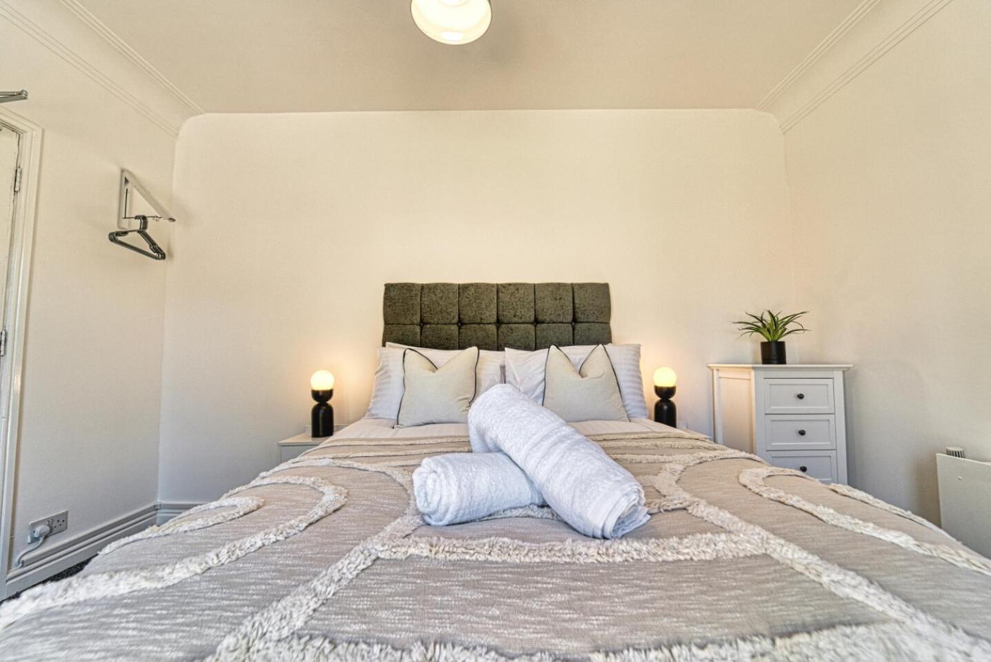 Host & Stay - Chester House Retreat Kidderminster Buitenkant foto